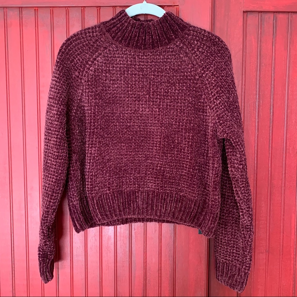 H&M Plum Cropped Chenille Mockneck Sweater